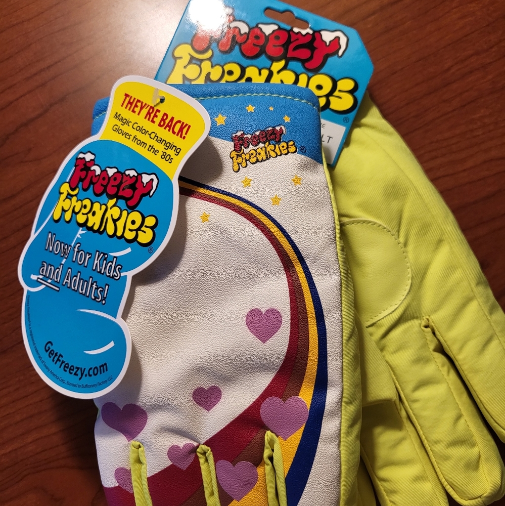 Freezy Freakies Color Changing Winter Gloves size adult xl NWT